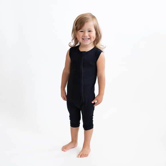 Kyte BABY Other - Kyte Baby Zippered Sleeveless Romper in Midnight Size 3-6 monthsMidnight / 3-6 m